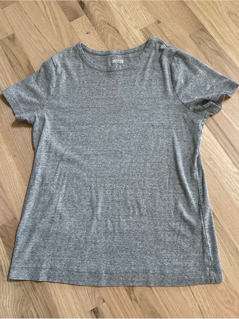 Duluth Trading Women’s Gray Workwear Short Sleeve Thick Shirt Size Large